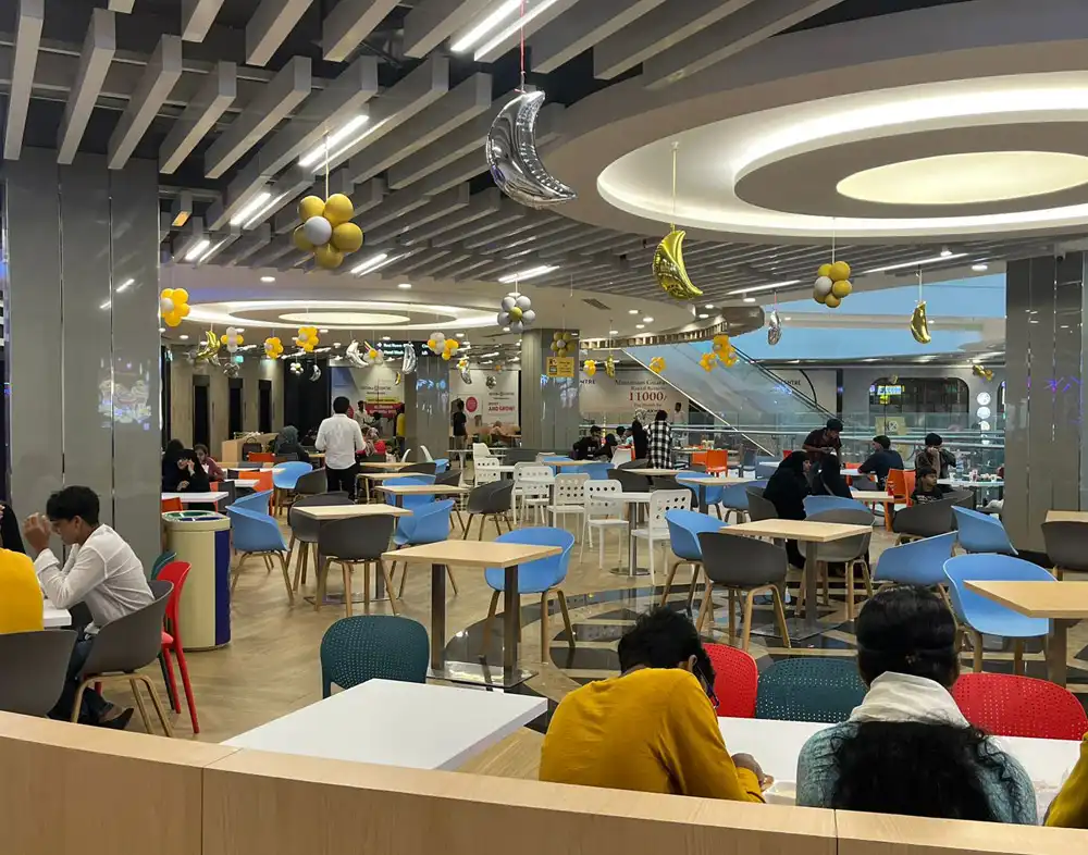 food court in secura centre kannur